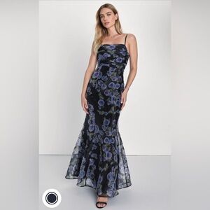 Famous Charm Black Floral Organza
Pleated Mermaid Maxi Dress